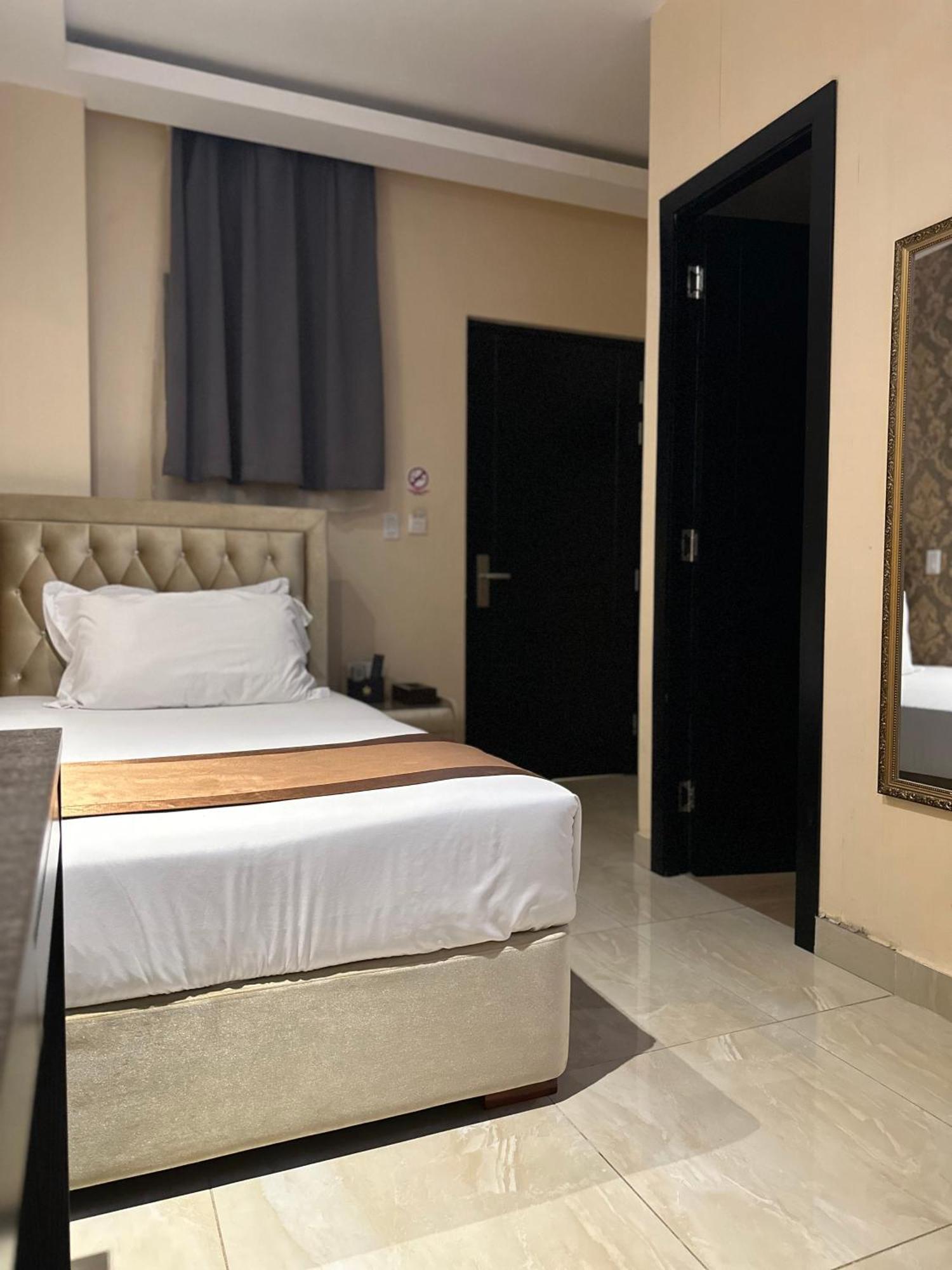 Hotel Crowner David Buitenkant foto